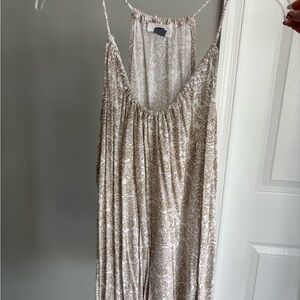 Old Navy Cream and Tan Patterned Tank Top